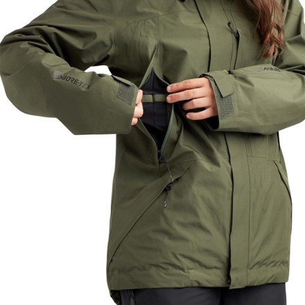 DAKINE Barrier GORE-TEX 2L Jacket - Women's 5