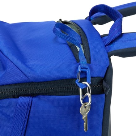 YETI Palo 20 L Active Pack Trekking pole attachments