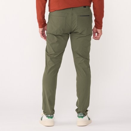 Vuori Meta Pants Athletic Slim - Men's 2