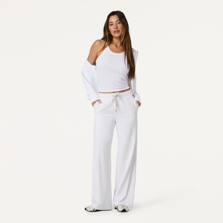 Vuori Halo Essential Wideleg Pants - Women's 2