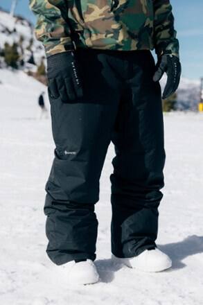Location Image of color Black