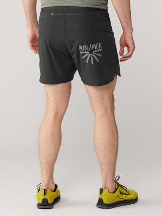 Roark Alta 5" Shorts - Men's 2