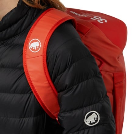 Mammut Cargo 35 Duffel 3