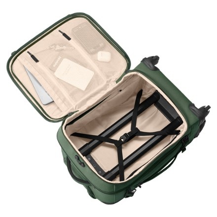 Eagle Creek Gear Warrior XE 4-Wheel Carry-On Luggage 3