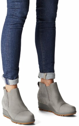 grey boots women