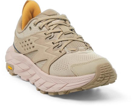 HOKA Anacapa Breeze Low Hiking Shoes - Women's 3/4 view (Oxford Tan/Peach Whip)