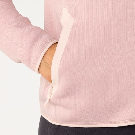 Arc'teryx Covert Cardigan - Women's 4