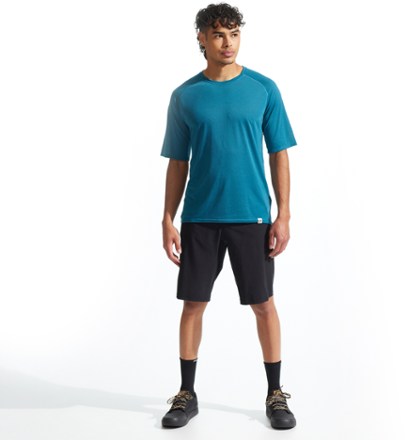 PEARL iZUMi Canyon Bike Shorts with Liner - Men's 3