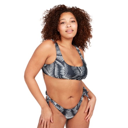 VOLCOM Stay Or Leaf Back Tie Swimsuit Top - Women's 4