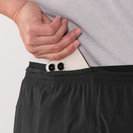 Janji Multi 5" Shorts - Men's 5