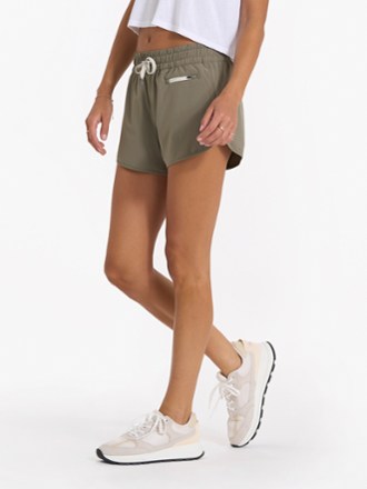 Vuori Clementine 2.0 Shorts - Women's 4" Inseam 2