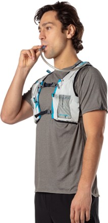 Nathan VaporAir 2.0 7 L Hydration Vest 8