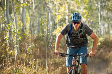 CamelBak Chase Bike Hydration Vest - Men's 10