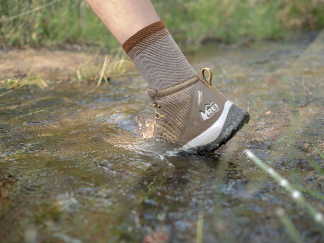 Location Image for Flash Hiking Boots - Men's