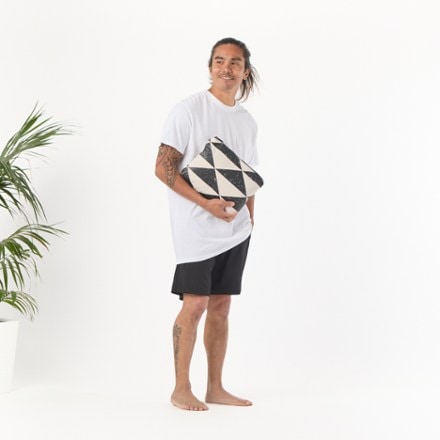 ALOHA Collection Mid Pouch 2