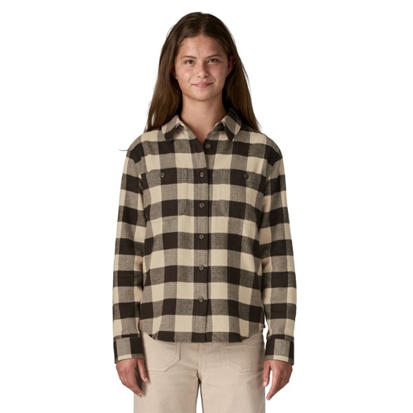 On Body Image of color Buffalo Check/Otter Brown