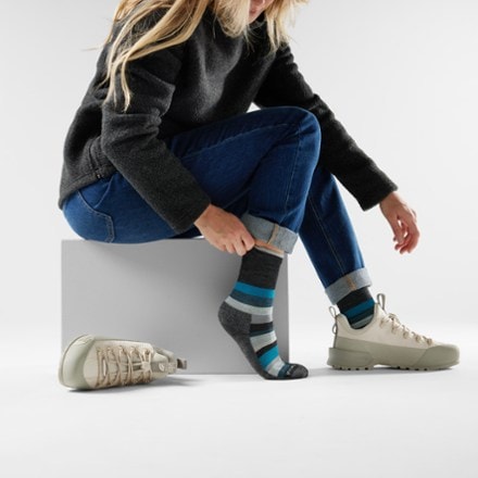 Smartwool Everyday Multi-Stripe Crew Socks - Women's 1