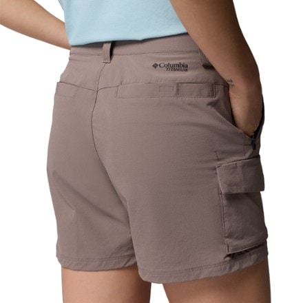 Columbia Silver Ridge Elite Shorts - Women's 5