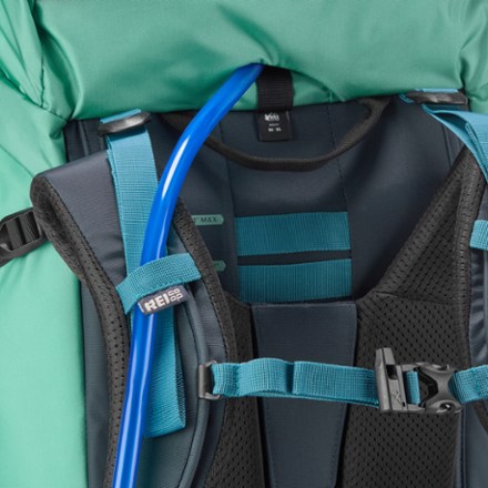 REI Co-op Trailmade 60 Pack - Men's Hydration port & tube routing