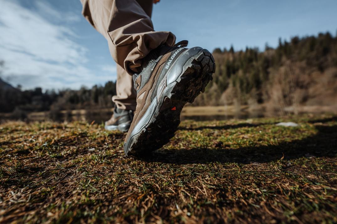 Location Image for X Ultra 360 Leather GORE-TEX Hiking Shoes - Men's