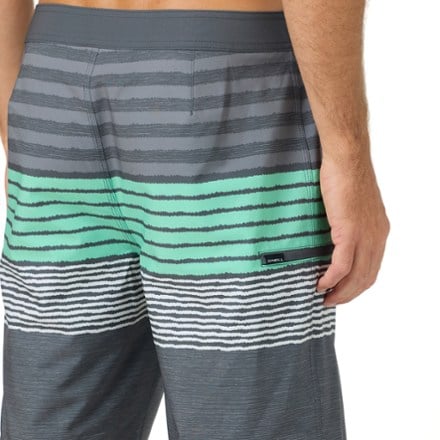 O'Neill Hyperfreak Heat Stripe 20" Board Shorts - Men's 3