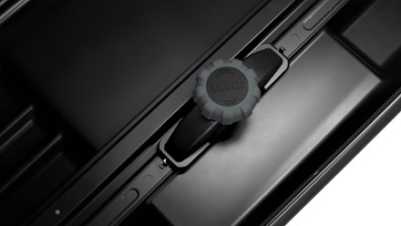 Thule Motion XT XL Roof Box 8
