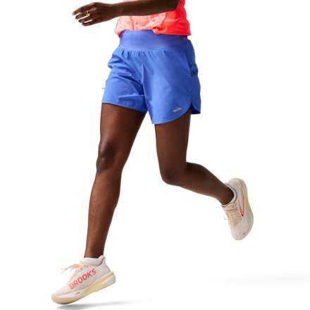 Brooks Chaser 7" Shorts 2.0 - Women's 2