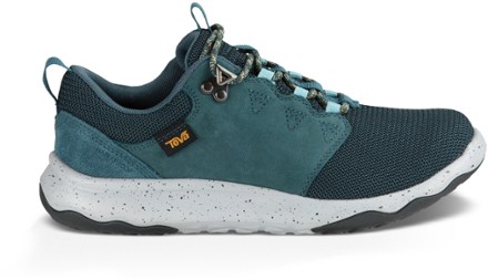 teva hiking shoes womens