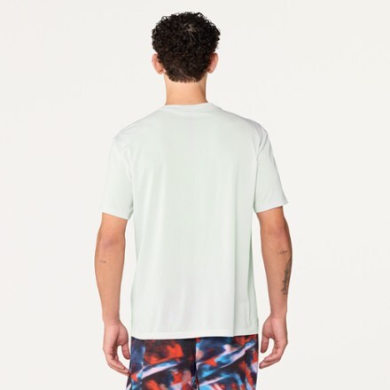 Vuori Strato Breathe T-Shirt - Men's 2