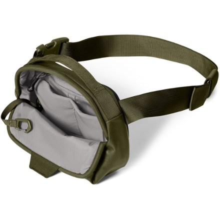 YETI Ranchero 1 L Crossbody Bag 2