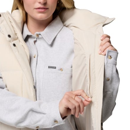 Columbia Amaze Puff Mid Hooded Down Vest - Women's 8
