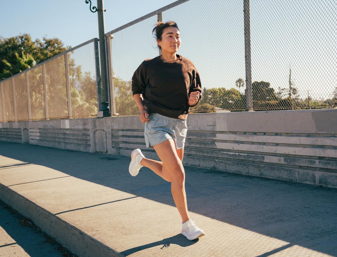 Location Image for Aura Road-Running Shoes - Women's