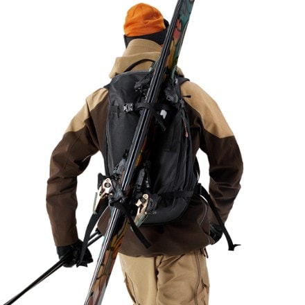 Arc'teryx Quintic 28 Pack 10