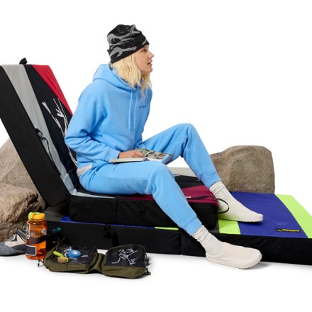 Arc'teryx Emblem Fleece Joggers - Women's 5