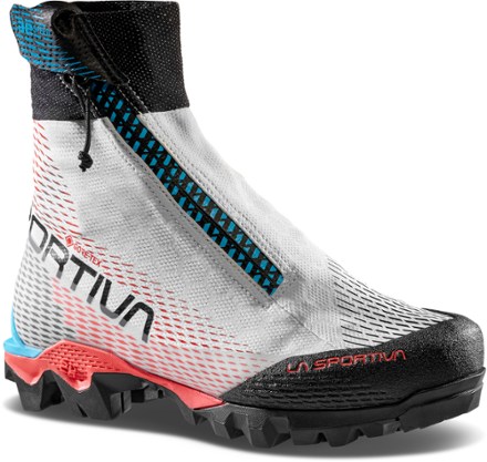 La Sportiva Aequilibrium Speed GTX Mountaineering Boots - Women's 1