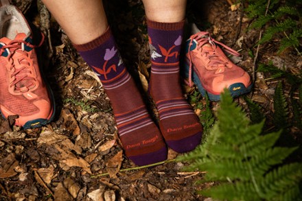 Darn Tough Critter Club Lightweight Micro Crew Socks - Women's 5