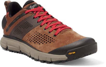 Danner Trail 2650 Hiking Shoes - Men's 3/4 view (Brown/Red)