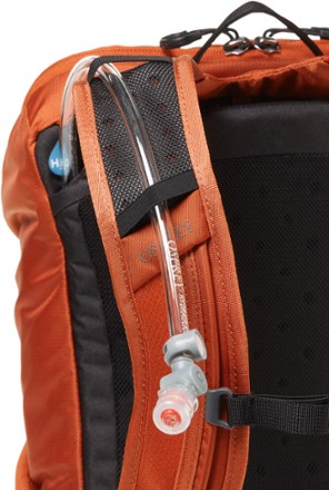 Osprey Skarab 18 Hydration Pack - Men's Hydration integration