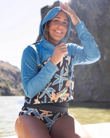 Nani Swimwear Quarter-Zip Sunshade - Women's 8