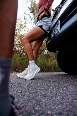 Location Image for Atmos 2 Road-Running Shoes - Women's