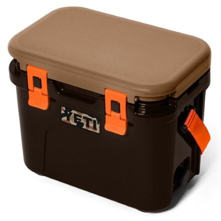 YETI Roadie 15 Cooler 1