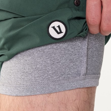 Vuori Kore Lined Shorts - Men's 7" Inseam 4