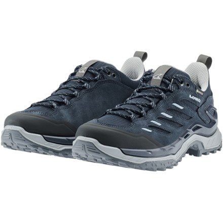 Lowa Innovo GTX Lo Hiking Shoes - Women's 2