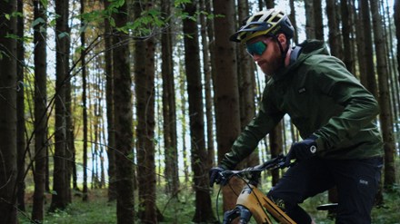 GOREWEAR Endure Cycling Jacket - Men's 7