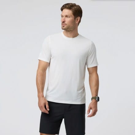 Vuori Current Tech T-Shirt - Men's 1