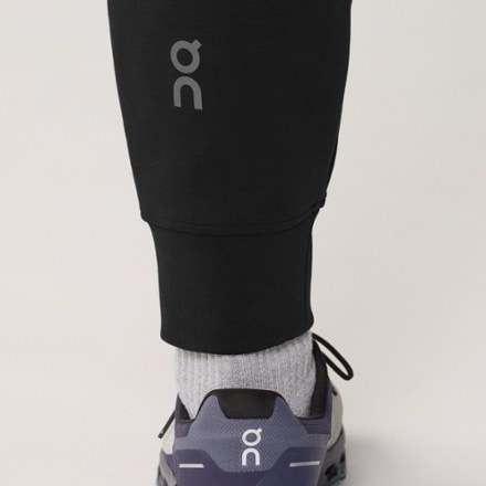 On Focus Tech Sweatpants - Men's 5