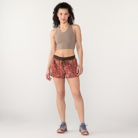 Janji AFO Middle 3" Shorts - Women's 3