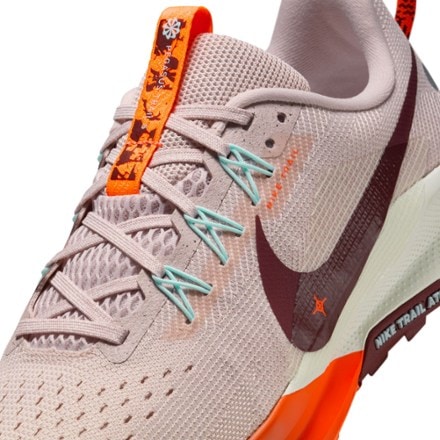 Nike Pegasus Trail 5 Trail-Running Shoes - Women's 7