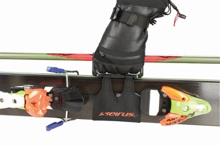 Seirus Ski Relay Ski-and-Pole Carrier 2