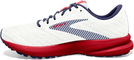 brooks walking shoes clearance